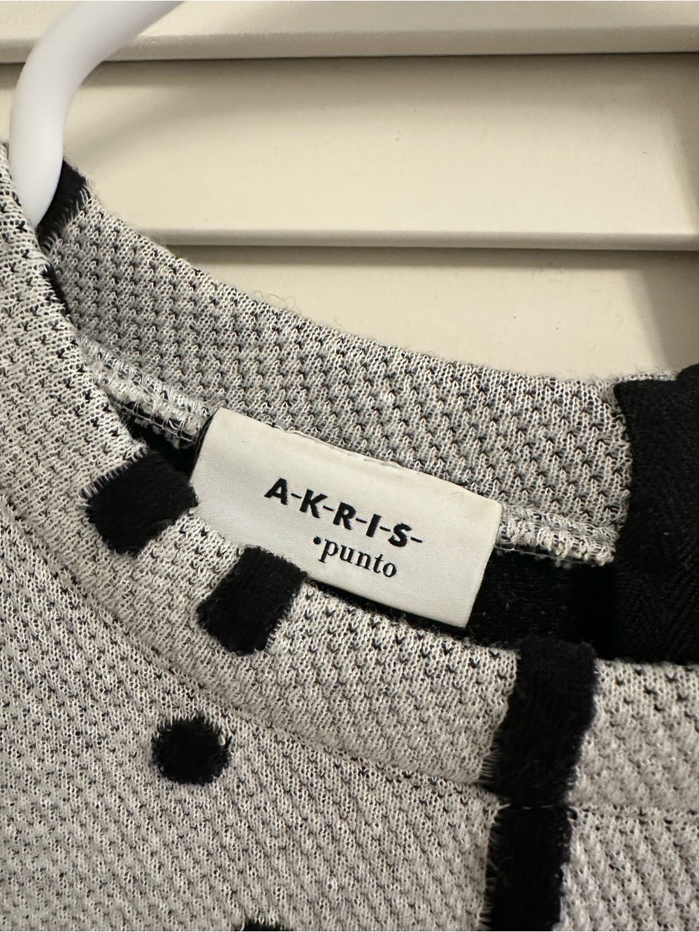 Akris Punto Gray Knit Top with Black Raised Dot & Line Detail - Picture 3 of 5